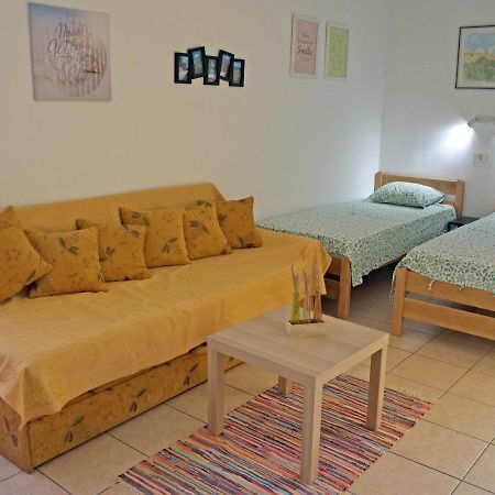 Studio Apartment Michelle - Intermezzo With Sea View Rabac Εξωτερικό φωτογραφία
