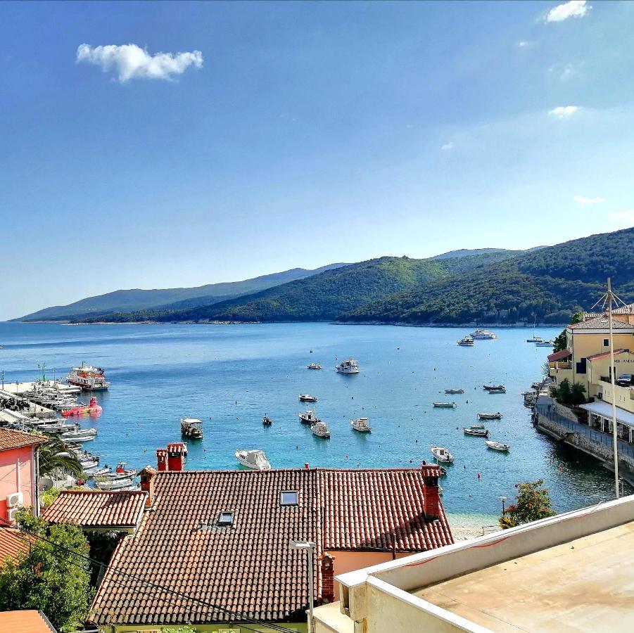 Studio Apartment Michelle - Intermezzo With Sea View Rabac Εξωτερικό φωτογραφία