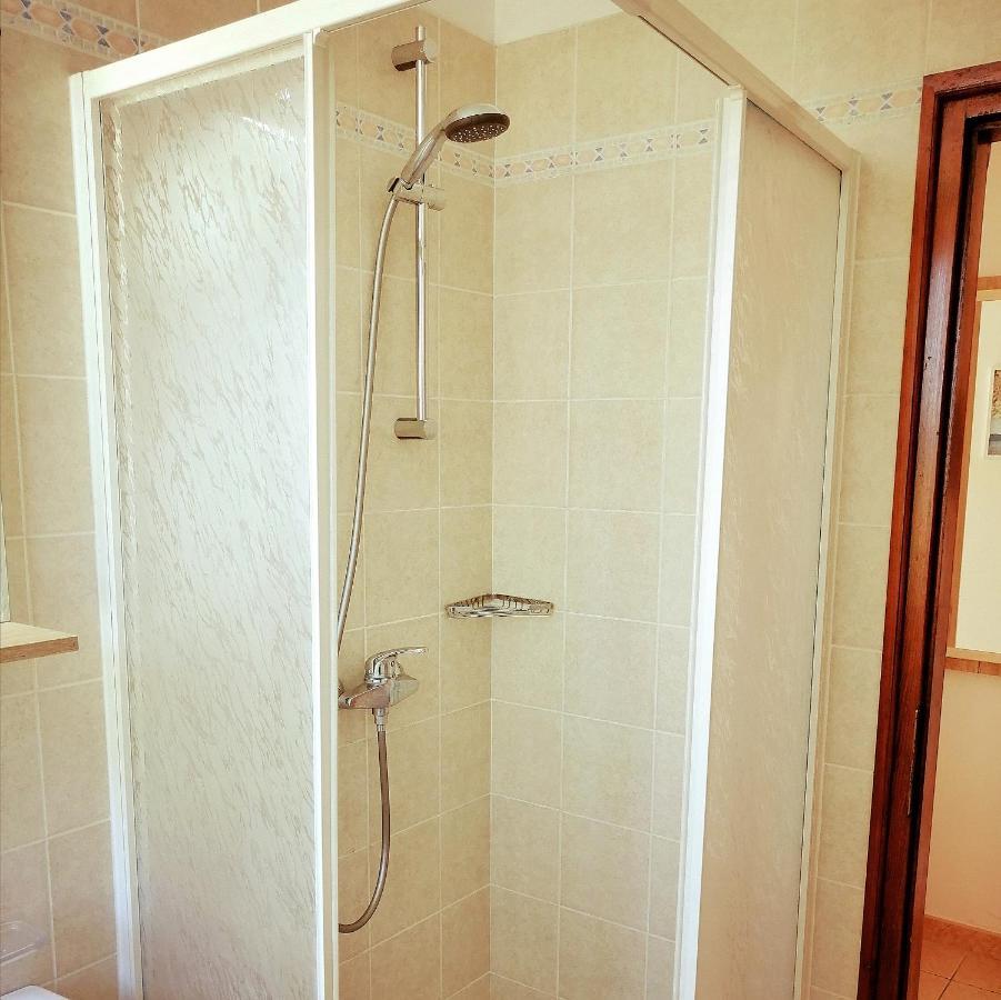 Studio Apartment Michelle - Intermezzo With Sea View Rabac Εξωτερικό φωτογραφία