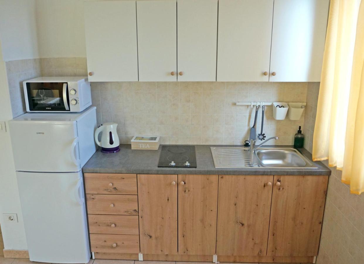 Studio Apartment Michelle - Intermezzo With Sea View Rabac Εξωτερικό φωτογραφία
