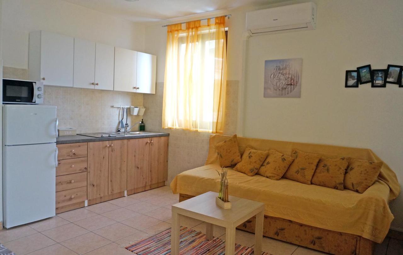 Studio Apartment Michelle - Intermezzo With Sea View Rabac Εξωτερικό φωτογραφία