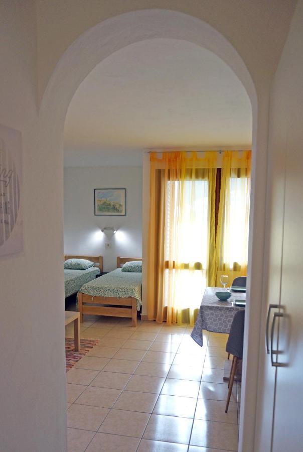 Studio Apartment Michelle - Intermezzo With Sea View Rabac Εξωτερικό φωτογραφία