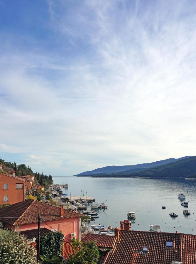 Studio Apartment Michelle - Intermezzo With Sea View Rabac Εξωτερικό φωτογραφία